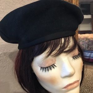 VTG Dark Green Beret 100% Wool Size 67/8